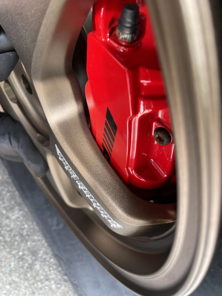 Brake caliper clearance